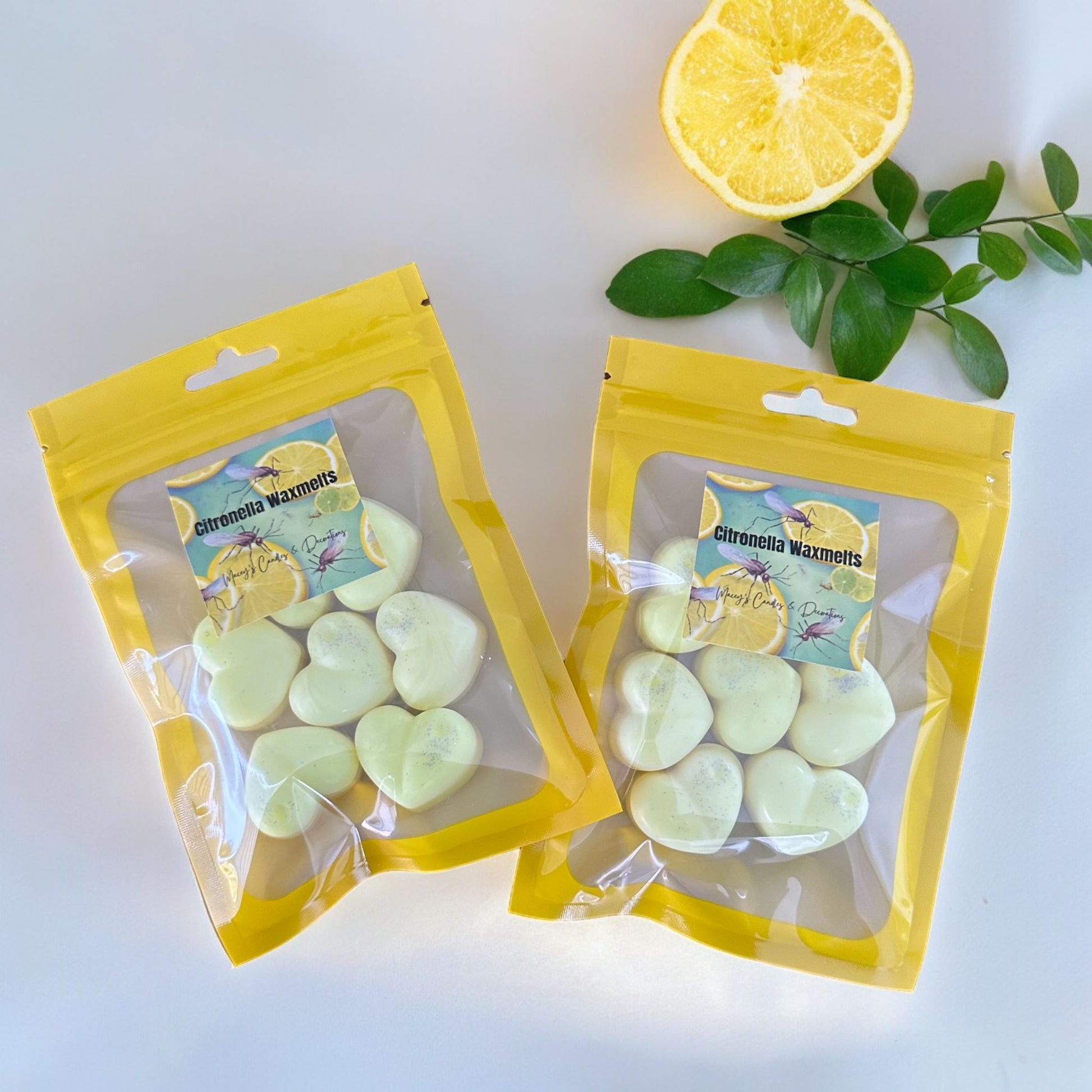 citronella soja was melts in de vorm van gele hartjes in een hersluitbaar zakje, natuurlijk en biologisch, duurzaam en handgemaakt