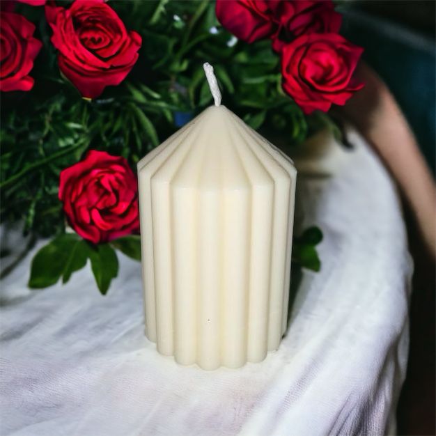 Pilaarkaars geurloos, duurzaam en handgemaakt van sojawas