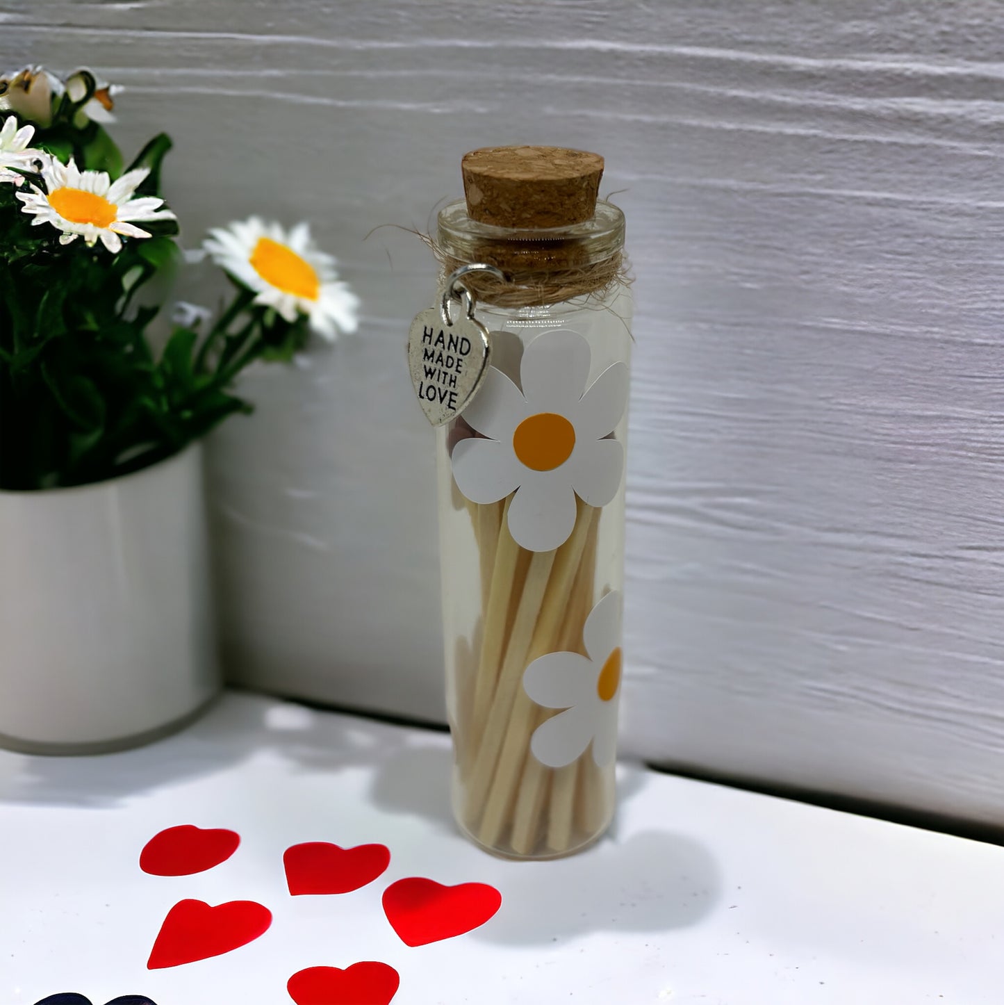 Lucifers in glazen potje met kurk deksel (20ml) met Daisy opdruk.