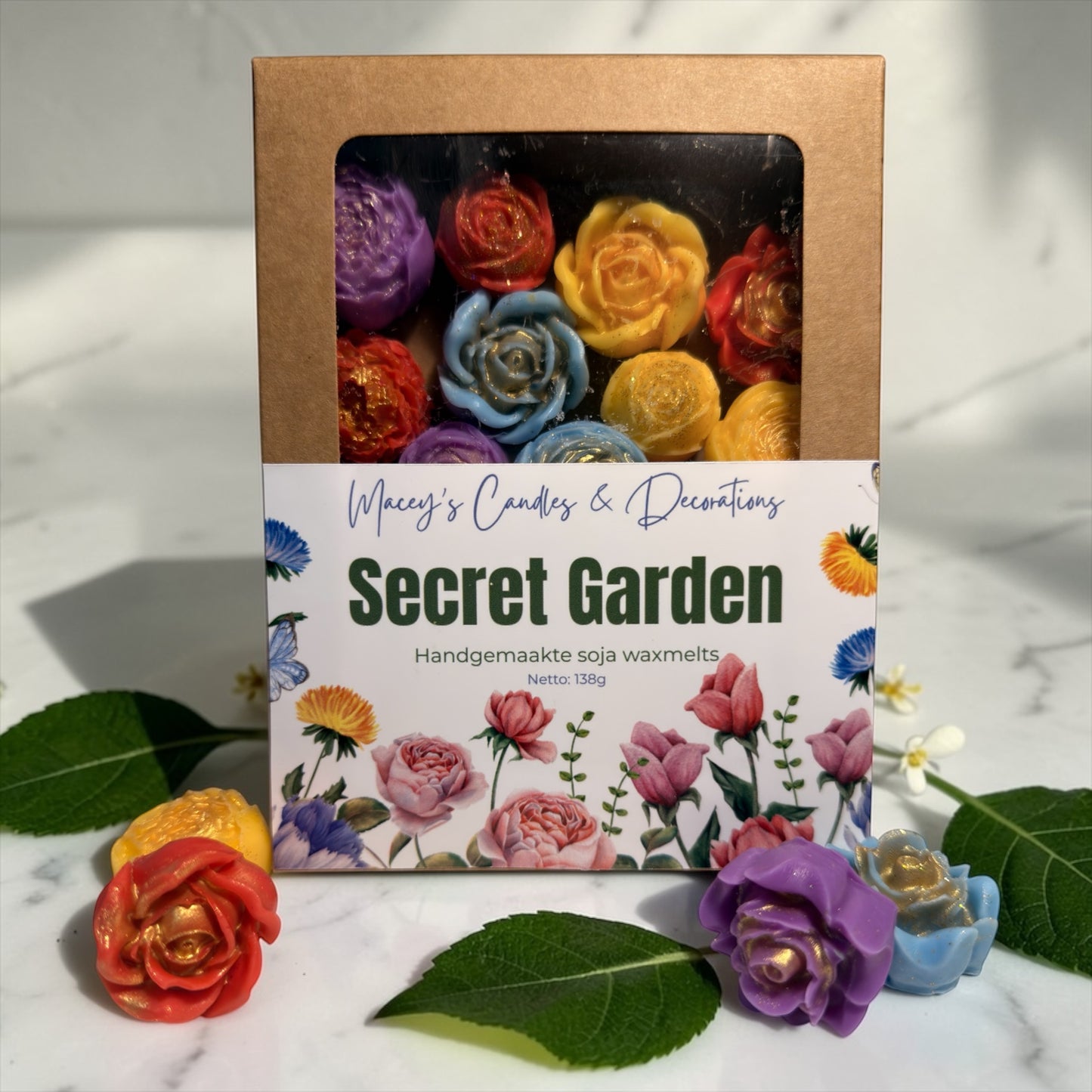 Doosje vol bloemen waxmelts, roosjes in 4 kleuren en geuren, Lavendel , Roos, Jasmijn en Tulp. 138g sojawas, handgemaakt door Macey’s Candles & Decorations