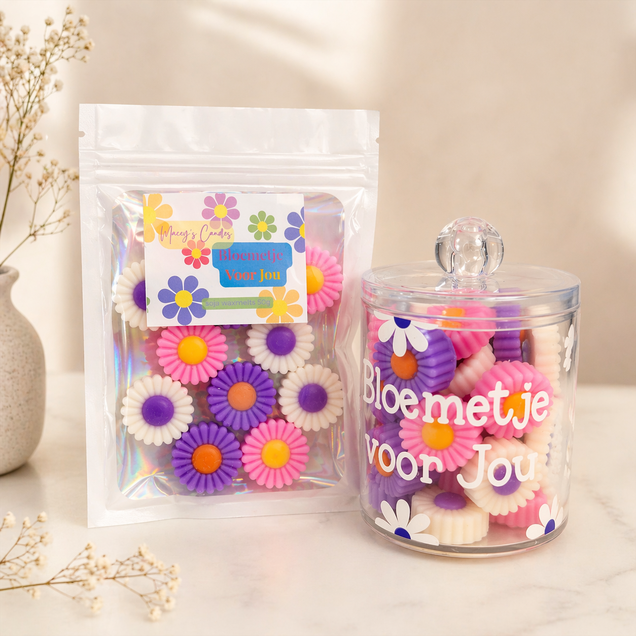 Complete waxmelts cadeauset met potje en navulling. Handgemaakt van sojawas met geuren roos, jasmijn en lavendel. Perfect als cadeau.