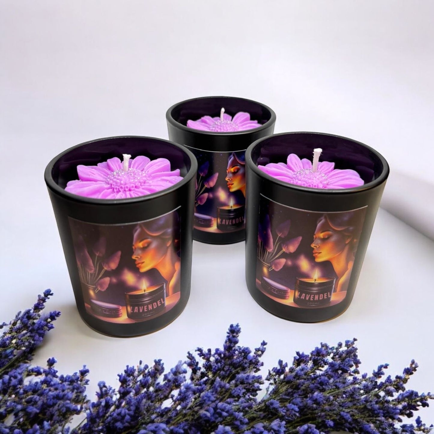 Handgemaakte geurkaarsen | Luxe kaarsen voor thuis | in zwarte glazen pot met deksel | Lavendel